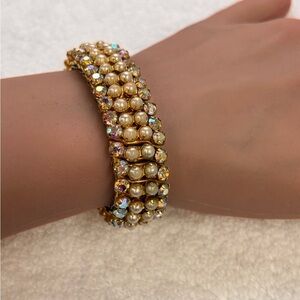 Expandable Aurora Borealis bracelet